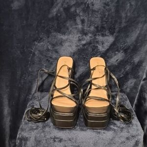 Shoe Dazzle Black Strappy Platform Sandals